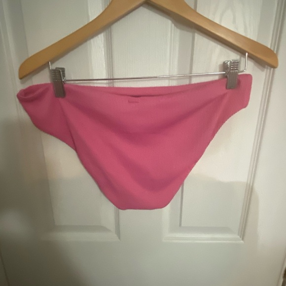 NWT Roxy Pink Bikini Bottoms - Picture 3 of 3